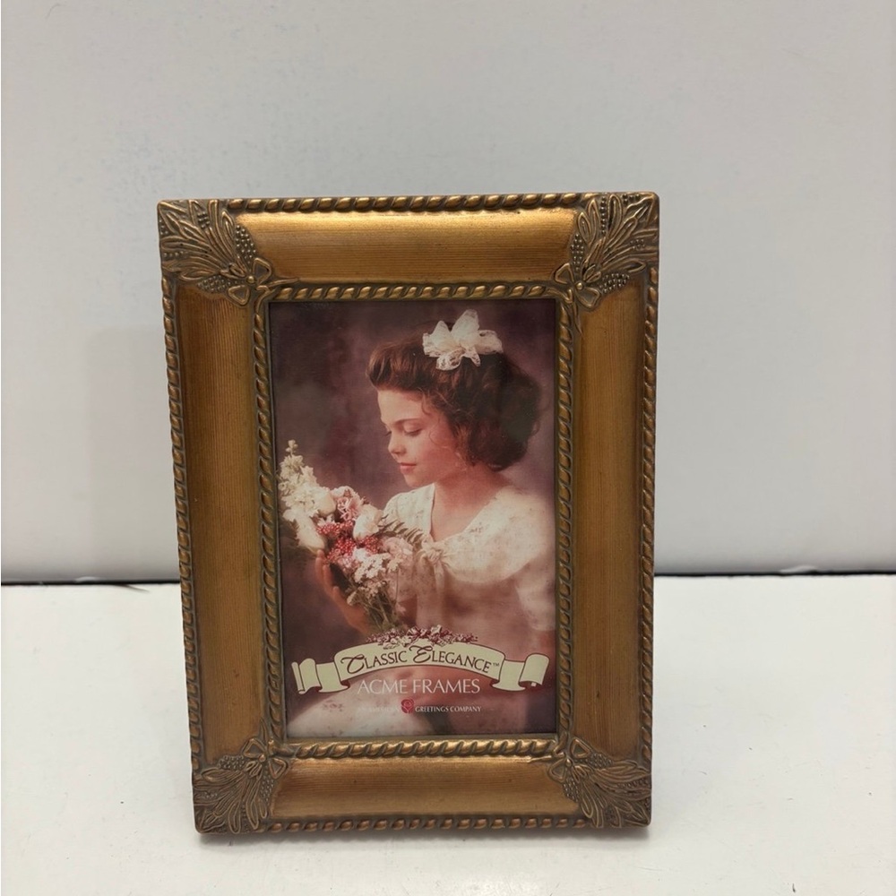 Classic Elegance acme picture frame